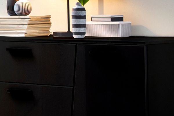 EMIRA 084 Sideboard/Front:Schwarz MDF Hochglanz Tiefgezogen/Korpus:Schwarz