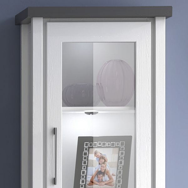 Miami HochVitrine 1-trg 010-01/FrontKorpus/ Kiefer massiv weiss Abstzung grau gebürstet /Ohne LED Beleuchtung