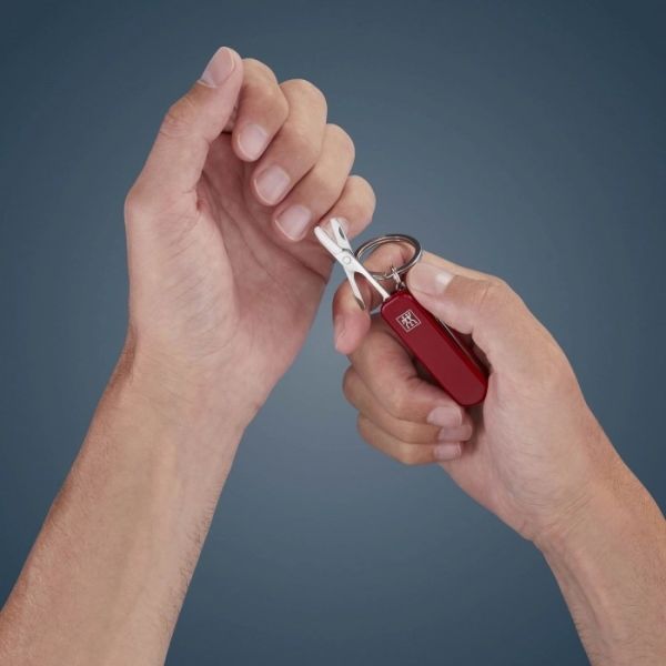 ZWILLING® Classic Inox Multi-Tool, rostfrei, rot 57 x 17 x 10 mm
