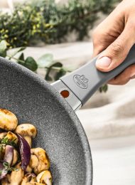 Ballarini Murano Bratpfanne 20 cm Kratzfest und einfach zu reinigen 5-Lagen-Antihaftbeschichtung