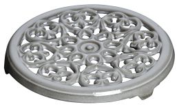 Staub Serving Topfuntersetzer Lilie , 23 cm Graphit-Grau Gusseisen