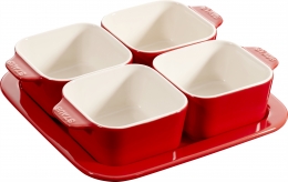 3er Set Staub Keramik Tapas Set, 5-tlg Dipschalen quadratisch Kirschrot 19 x 19 cm